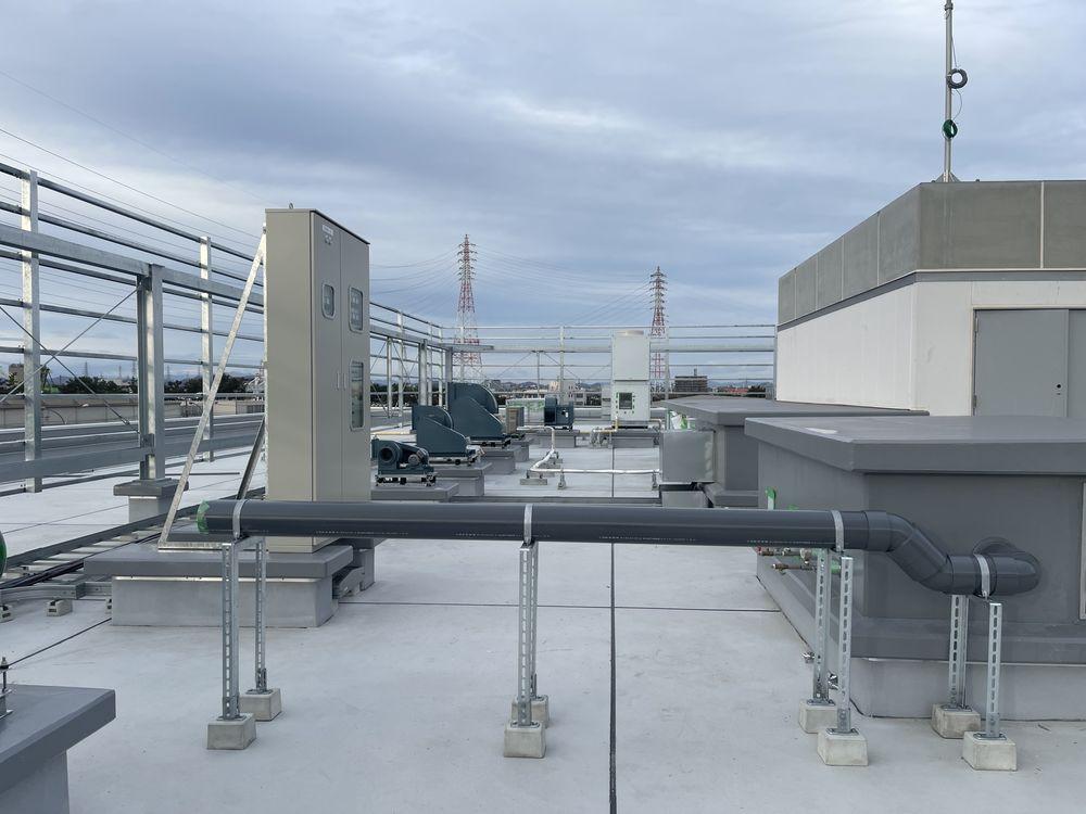 屋上配管・空調設備工事